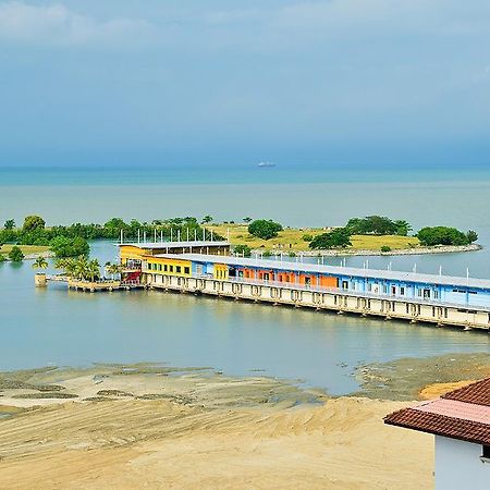 Jetty Suites Apartments Malacca Ngoại thất bức ảnh